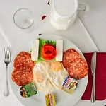 Laura Gostinjska kuća