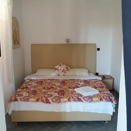 Konukevi Laura 3*