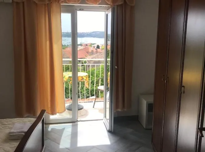 게스트하우스 Laura 메덜린