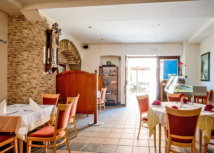 게스트하우스 Laura 3*