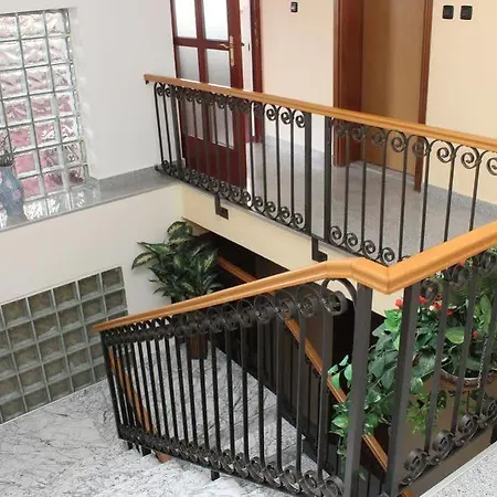 Guest house Laura 3*