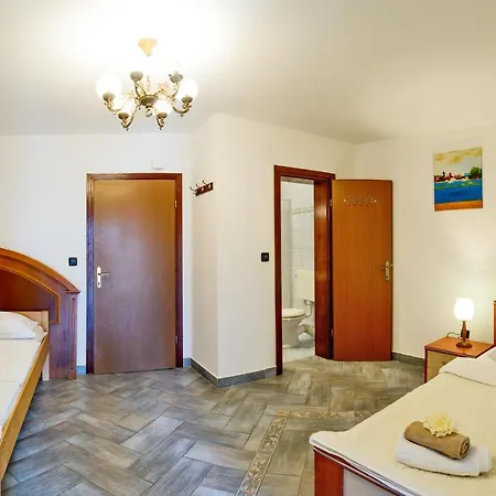 Laura Guest house 3*