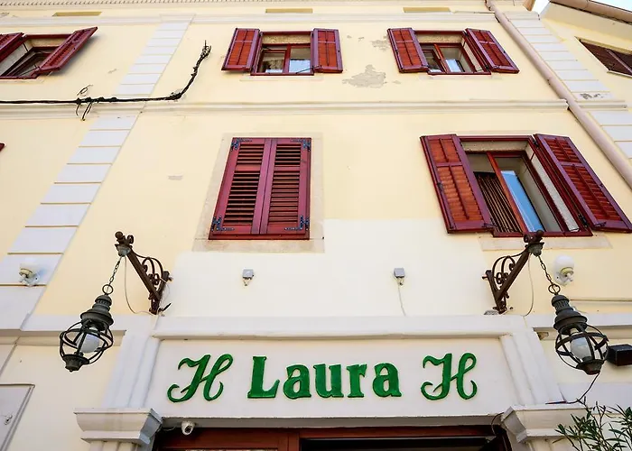 게스트하우스 Laura 3*